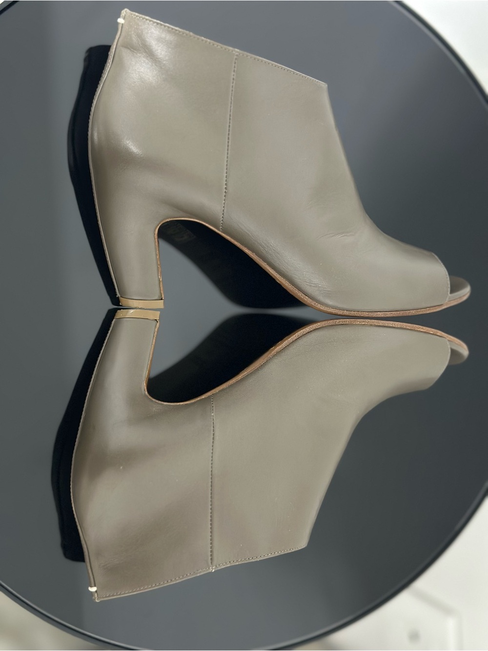 Maison Martin Margiela Line 22 Grey Peep-Toe Curved Heel Boots MISMATCH 38.5/39